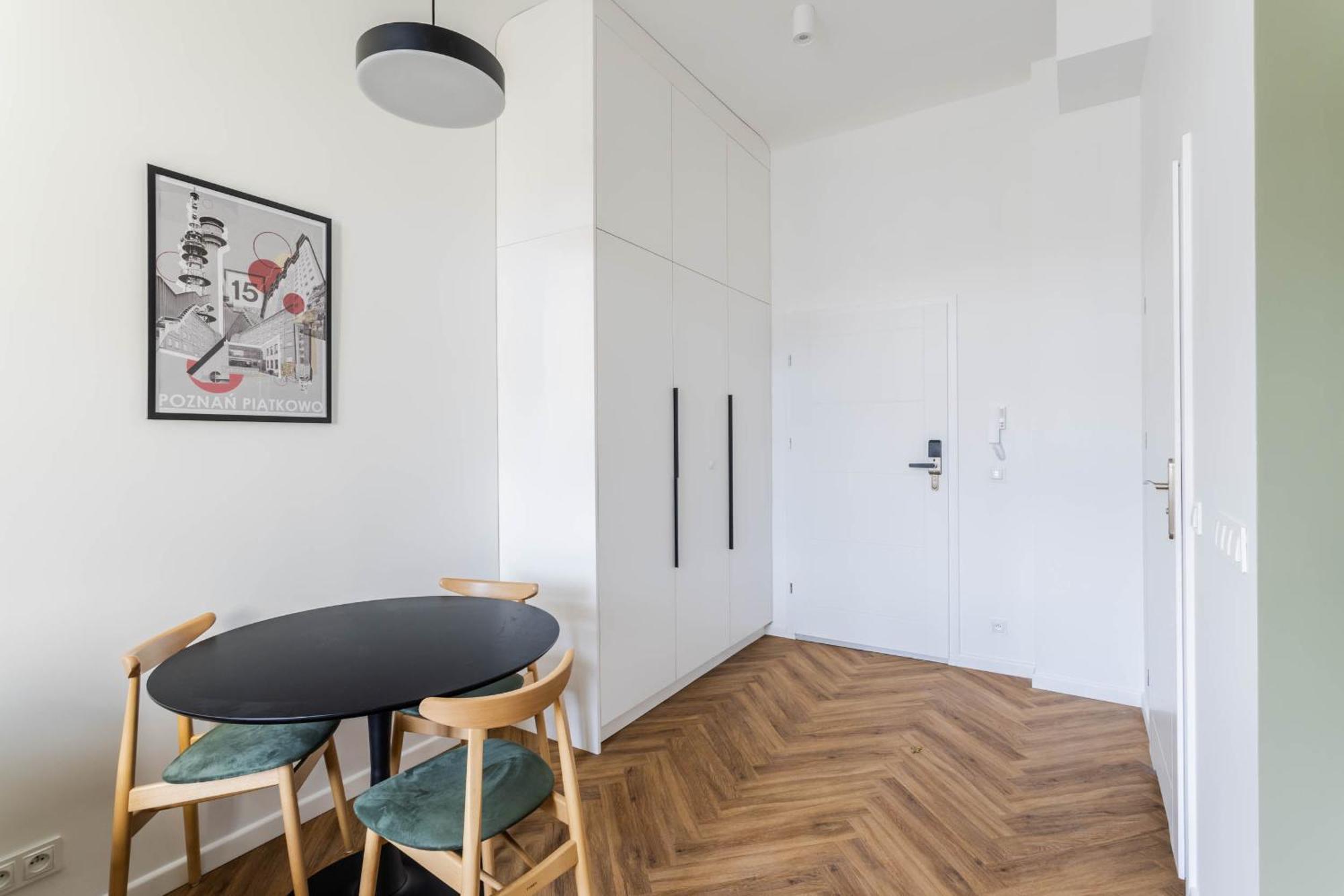 Przytulne I Komfortowe Studia Very Berry W Poznaniu By Noclegi Renters Luaran gambar